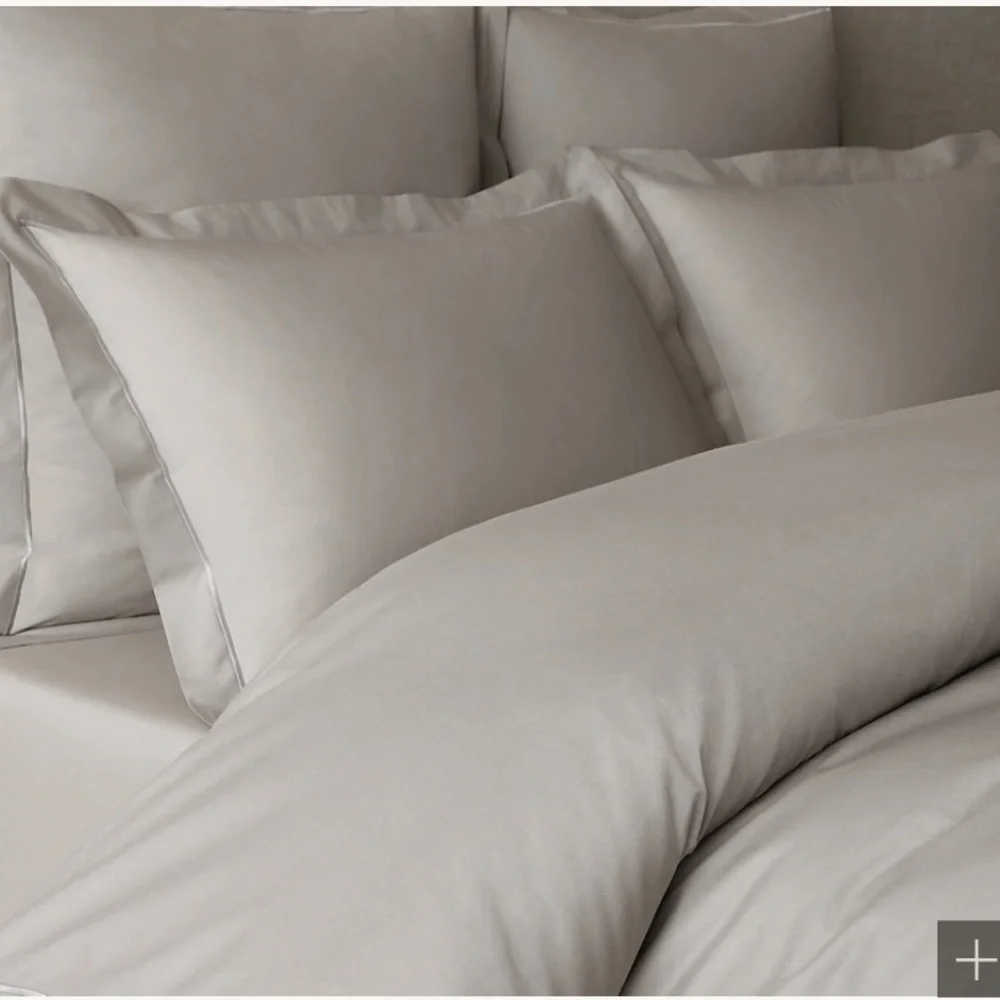 RESTORATION HARDWARE ITALIAN CLASSIC PERCALE QUEEN DUVET